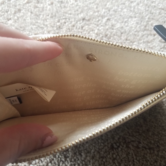 Kate Spade Wristlet - Picture 5 of 5
